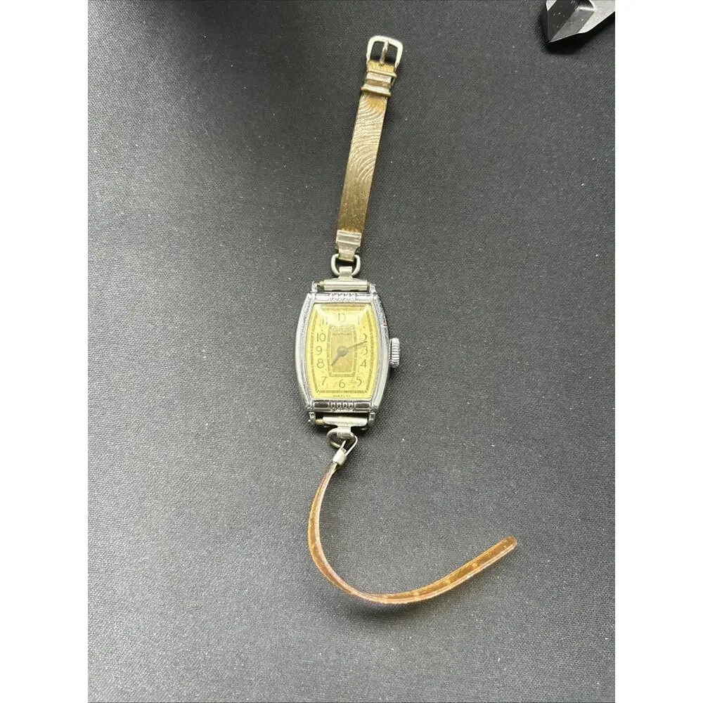 Vintage New Haven Wind Watch (Needs Repair)